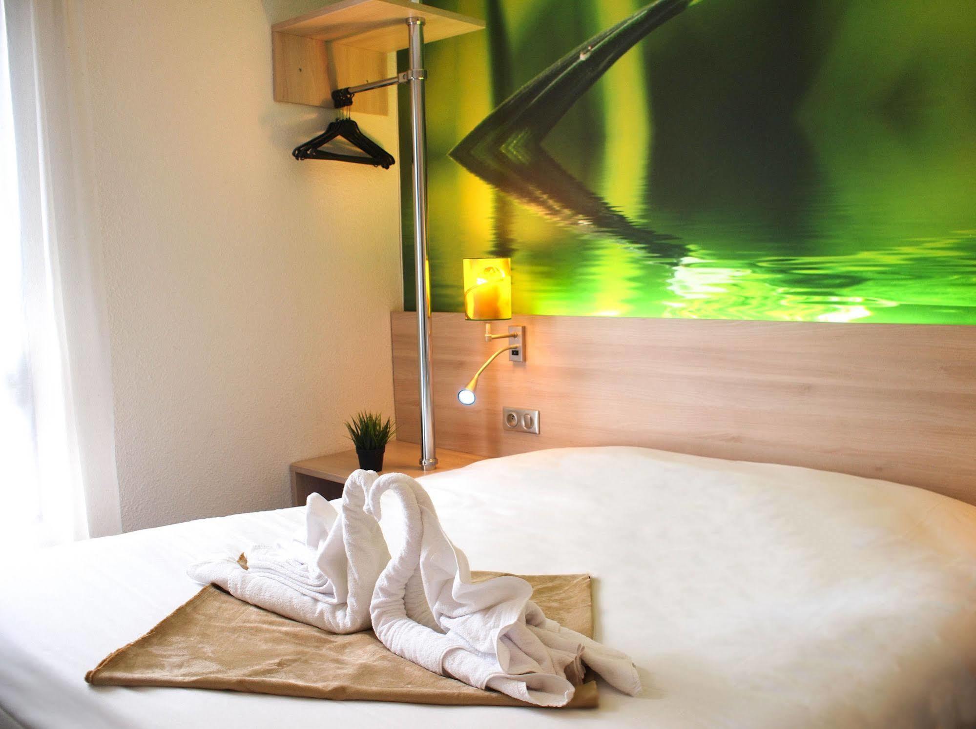 Hotel Inn Design Resto Novo ชาลองส์ ภายนอก รูปภาพ